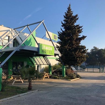 Lemon Hotel Avignon Rochefort Ngoại thất bức ảnh