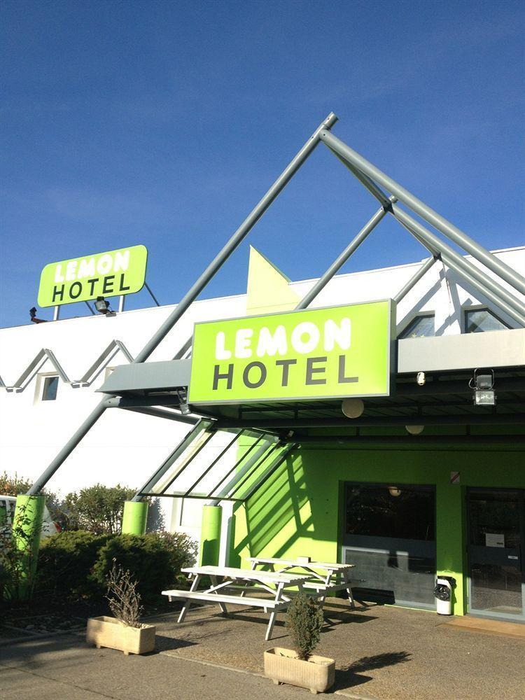 Lemon Hotel Avignon Rochefort Ngoại thất bức ảnh